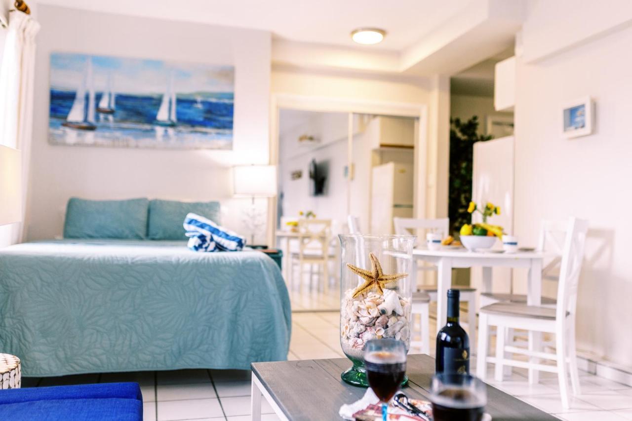 Beachside Gardens By Lowkl * Deerfield Beach